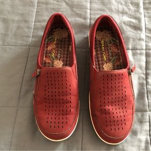 Sketchers AirCooled Memory Foam Single Zip Shoes - Size 8.5 Burgundy